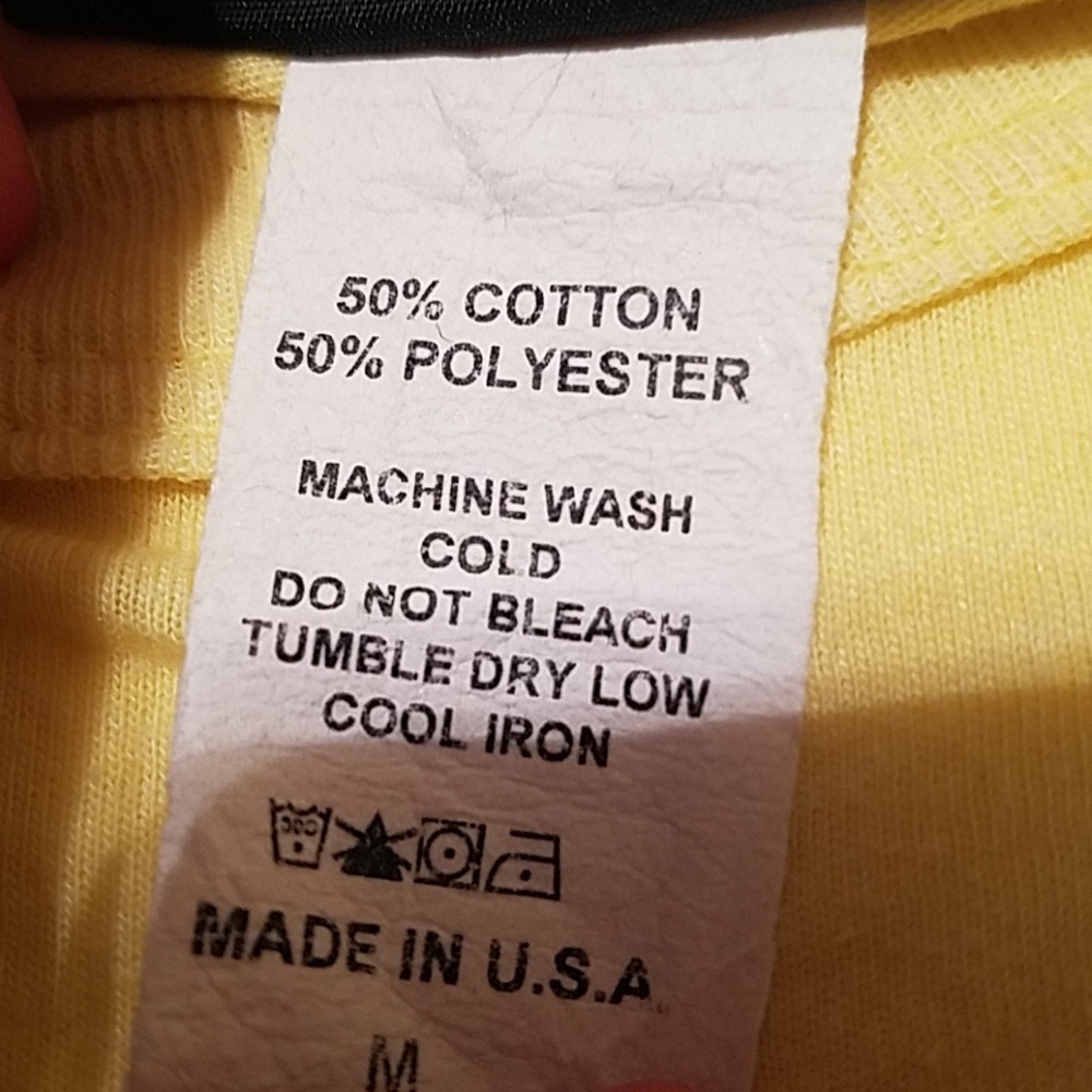 Junk Food light yellow tee Check out my box - Picture 6 of 6